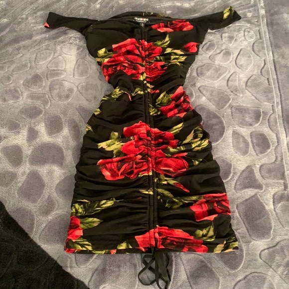 Fashion Nova Floral Off Shoulder Mini Dress - Picture 4 of 5